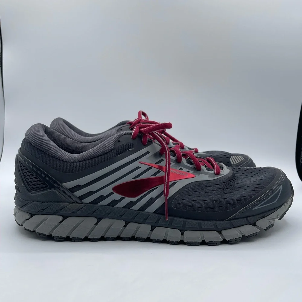 Brooks Beast 18 Men's Comfort Running Shoes Size 14D (Medium) Grey Red